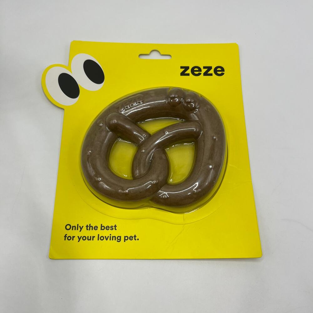 Zeze Pretzel Dog Chew Toy | Durable Pine Wood Dental Chew For Dogs
